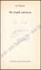 Afbeeldingen van De draak achterna. 1ste druk gesigneerd debuut